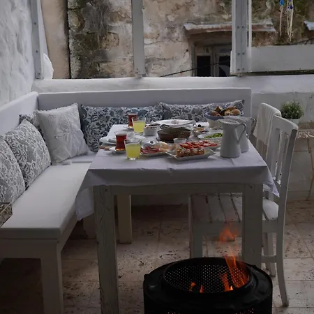 Yukari Sokak Vip Butik Hotel Alacati