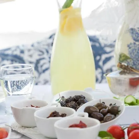Hotel Yukari Sokak Vip Butik Alacati