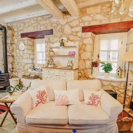 Yukari Sokak Vip Butik *