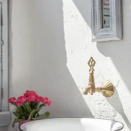 Yukari Sokak Vip Butik