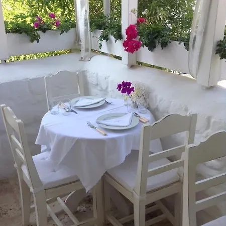 Yukari Sokak Vip Butik Hotel Alacati