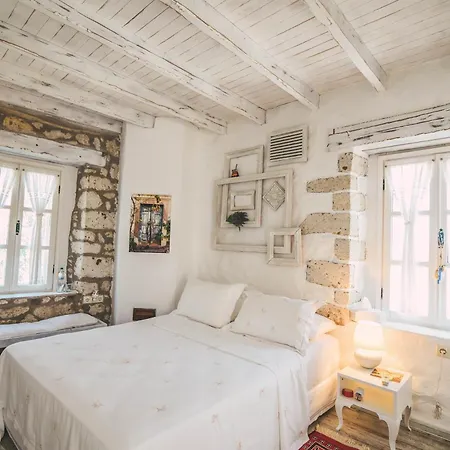 Yukari Sokak Vip Butik מלון