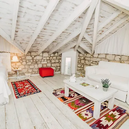 Yukari Sokak Vip Butik מלון *