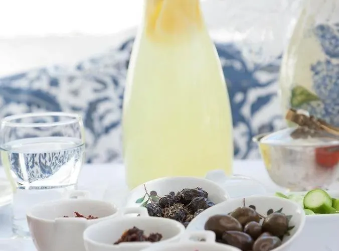 Hotel Yukari Sokak Vip Butik Alaçatı